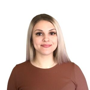 Meet your Posher, Destinee